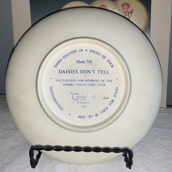 Original M.J. Hummel “Daisies don’t tell” plate - Picture 2 of 5